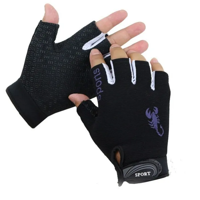 Sport gloves - non-slip - half finger - with scorpion pattern - unisexGloves