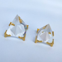 Energieheilung - Feng Shui - kristall ägyptische Pyramide
