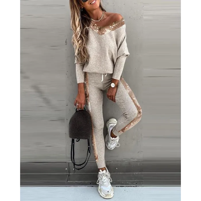 Fashionable tracksuit with sequins - set with long sleeve top & pantsBlouses & shirts