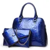Lederhandtasche - Umhängetasche - kleine Geldbörse - Blumendruck - 3-teiliges Set