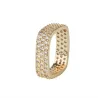 Eleganter quadratischer Ring mit Kristallen