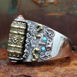 Buddhistischer Mantra - Ring - mit bunten Perlen - veränderbar - 925er Sterlingsilber
