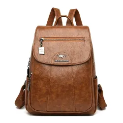 Lederrucksack - mit Handschlaufe / Reißverschlüssen