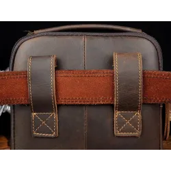 Schulter- / Umhängetasche aus Leder - mit Reißverschlüssen / Taschen