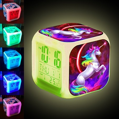 Würfelförmige Uhr mit Einhorn - Digital - LED - Farbwechsel