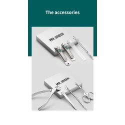 Professional manicure / pedicure set - stainless steel - with case - 8 piecesClippers & Trimmers