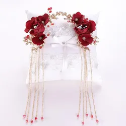 Rote Rosenblüte - Kristall-Haarspange - mit langen Quasten