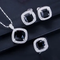 Elegantes Schmuckset - Halskette / Ohrringe / Ring - mit Saphir - Sterling Silber
