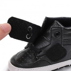 Anti-Rutsch-Sneaker für Jungen und Mädchen