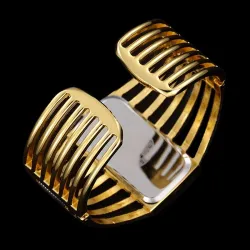 Luxuriöses Armband mit rechteckiger Uhr - offenes Design