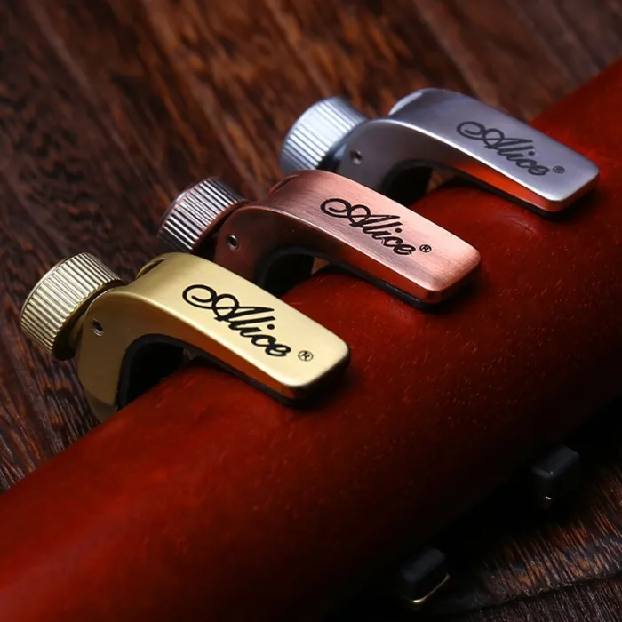 Guitar capo - for electric / acoustic guitar - metal clampGuitars