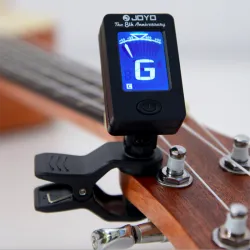 Universeller Gitarrentuner - digitaler Clip - drehbar - eingebauter Akku