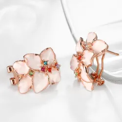 Ohrstecker in Blumenform - mit mehrfarbigem Zirkon - Roségold