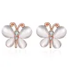 Roségoldene Ohrstecker - mit Kristallen / weißer Opal - Schmetterlingsform