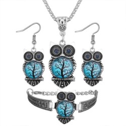 Vintage jewellery set - pendant with owl - necklace / bracelet / earringsJewellery Sets