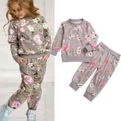 Klassisches Set für Kinder - Langarmpullover - Hose - mit Blumendruck