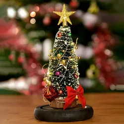 Dekorativer Weihnachtsbaum - in Glaskuppel - mit LED