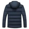 Dicke warme Winterjacke mit Kapuze