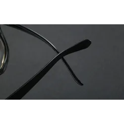 Modische Sonnenbrille - übergroßer Rahmen - dekorativer Metallpfeil - Unisex