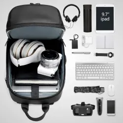 Modische Umhängetasche - Rucksack für 9,7" iPad - mit USB-Ladeanschluss - wasserdicht