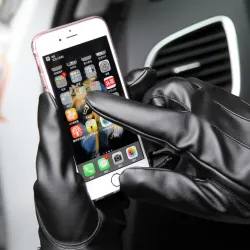 Schwarze Winterhandschuhe - mit Touchscreen-Funktion - Leder