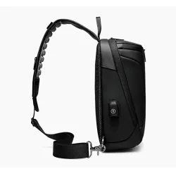 Modische Umhängetasche - Rucksack für 9,7" iPad - mit USB-Ladeanschluss - wasserdicht