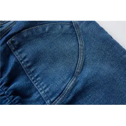 Sexy Jeans - Röhrenhose - mit niedriger Taille / Push-up