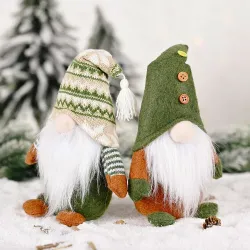 Gestrickter gesichtsloser grüner Weihnachtsmann - Weihnachtsdekoration