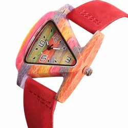 Trendige Holzuhr - bunte Dreiecksform - Lederband
