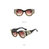 Quadratische Vintage-Sonnenbrille - übergroß - mit goldener Verzierung - UV400