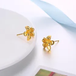 Flower shaped stud earrings - gold platedEarrings