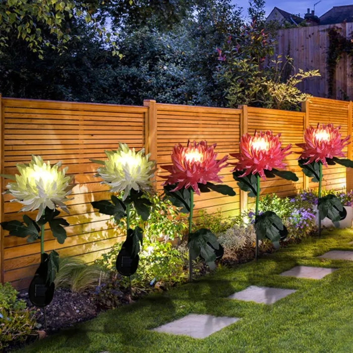 Lampe in Form einer Chrysantheme - Gartenleuchte - Solar - LED - wasserdicht