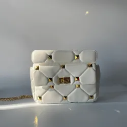 Luxurious bag - with rivets / chain strap / handle - genuine leatherHandbags