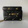 Luxuriöse Tasche - mit Nieten / Kettenriemen / Tragegriff - echtes Leder