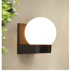 Moderne kugelförmige Lampe - Außenwandleuchte