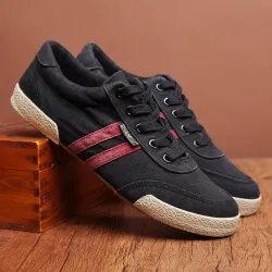 Klassischer Herrenschuh - flache Canvas-Sneakers - runde Schuhspitze - zum Schnüren