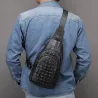 Stilvolle Brusttasche - Lederrucksack - Krokodilledermuster