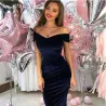 Modisches Samtkleid - schulterfrei