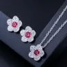 Blumenförmiges Schmuckset - Halskette - Ohrringe - Zirkonia