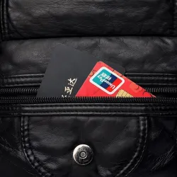 Kleine Schulter-/Gürteltasche - Leder - Nieten - Reißverschlüsse