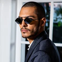 Geometrische Sonnenbrille – Steampunk-Stil – ausgehöhlter Metallrahmen – UV400 – Unisex