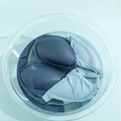 Seamless bra - sports top - with breast support padsLingerie