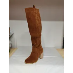 Kniehohe Wildlederstiefel - dicker Absatz