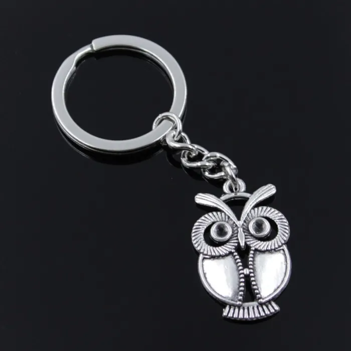 Vintage silver keychain - big eyes owlKeyrings