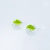 Kleine grüne Blätter Ohrstecker - versilbert