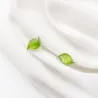 Kleine grüne Blätter Ohrstecker - versilbert