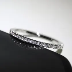 Minimalistischer Damenring - Zirkonia