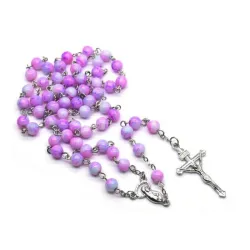 Rosenkranz aus lila Perlen