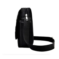 Trendy shoulder bag - with flap / zippers / pocketsBags