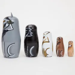 Hand painted wooden wolf - nesting dolls - Russian Matryoshka - 5 piecesToys